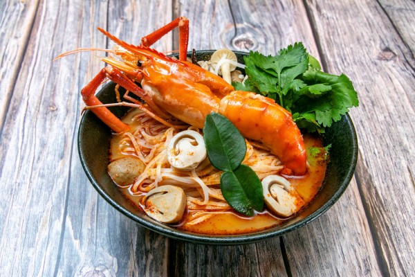 鬼手長海老のトムヤムラーメン